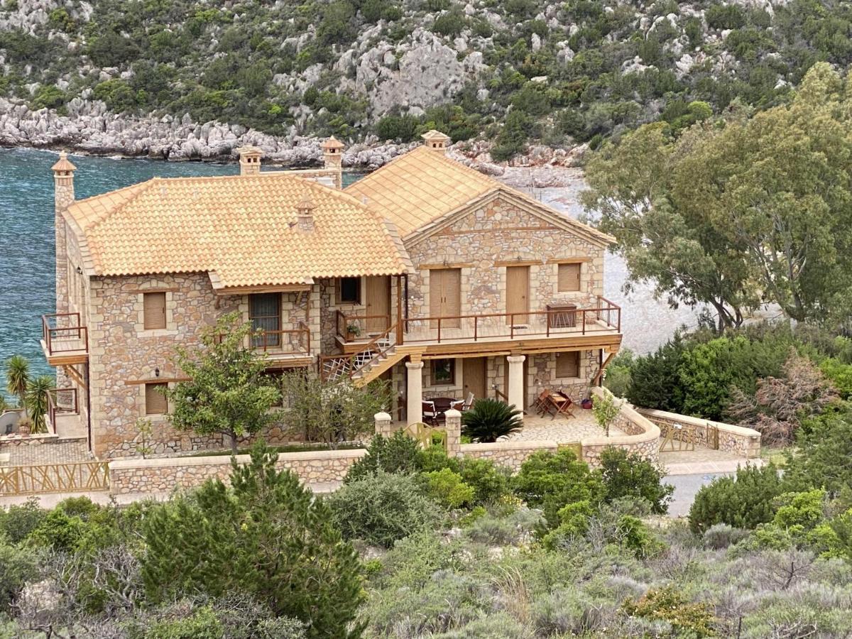 Two-Storey Mansion At The Sea Arkadiko Chorio Buitenkant foto