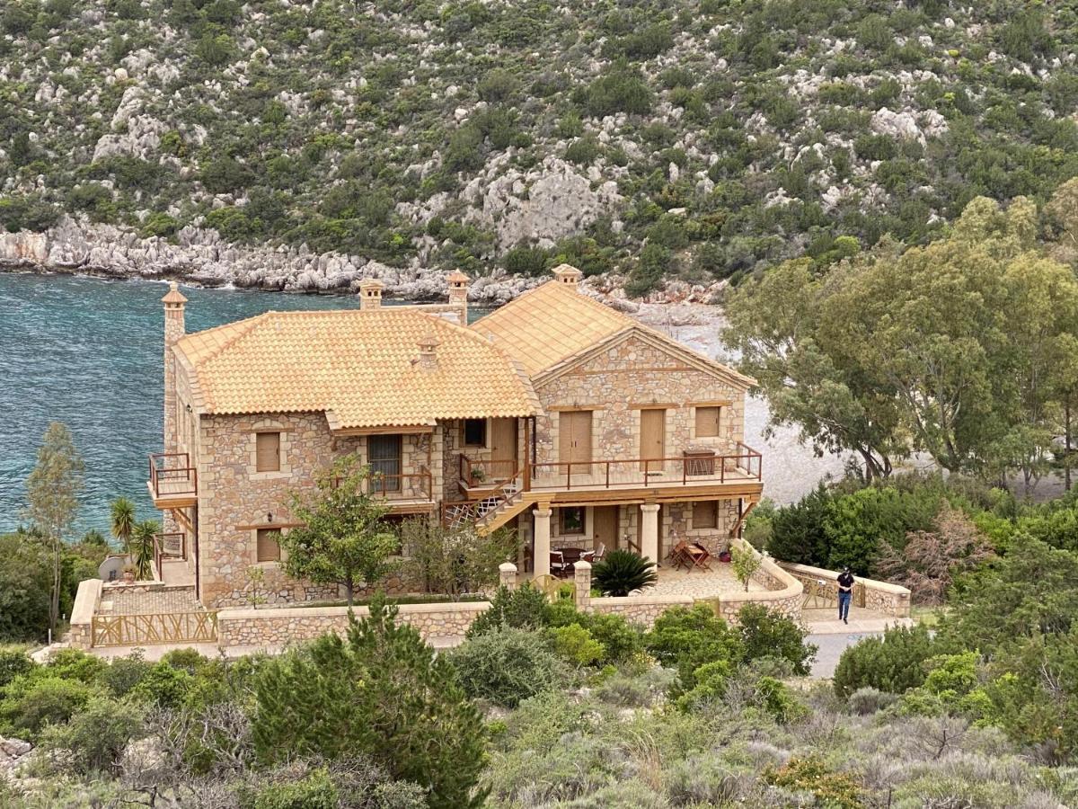 Two-Storey Mansion At The Sea Arkadiko Chorio Buitenkant foto